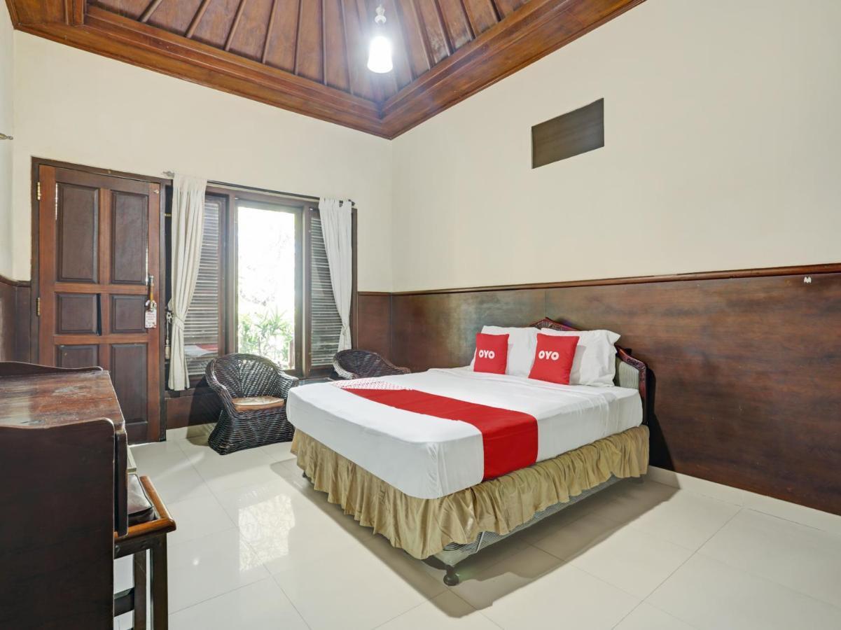 Oyo 90411 Pondok 828 Taman Residence Pesanggaran Buitenkant foto